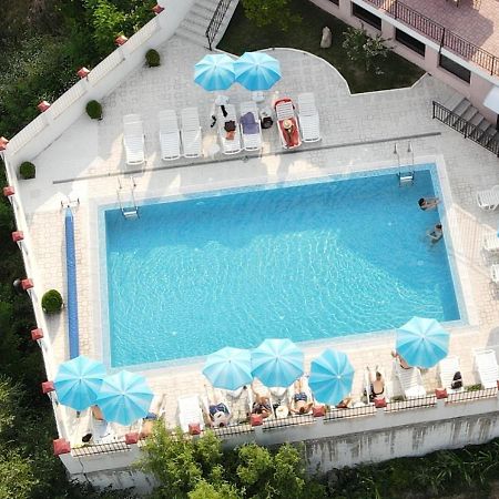 Hotel Deyanira Gorno Dryanovo Exteriör bild
