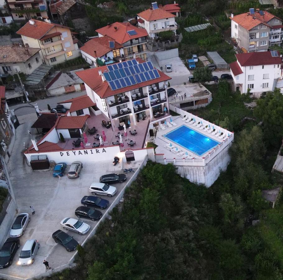 Hotel Deyanira Gorno Dryanovo Exteriör bild