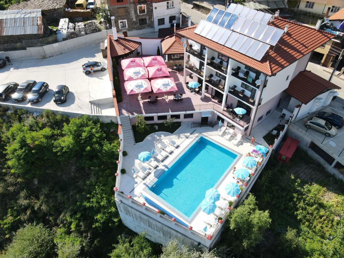 Hotel Deyanira Gorno Dryanovo Exteriör bild