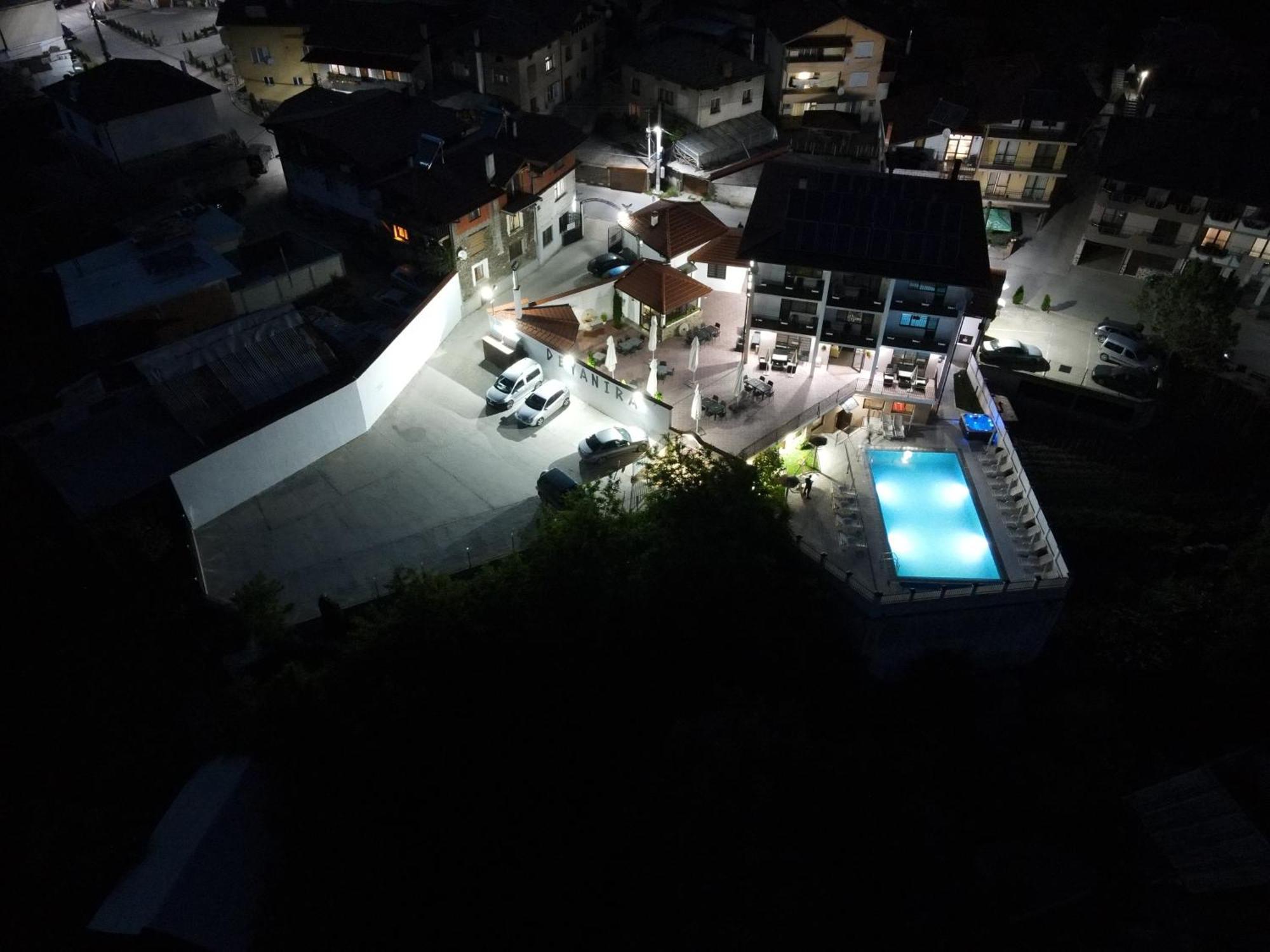 Hotel Deyanira Gorno Dryanovo Exteriör bild