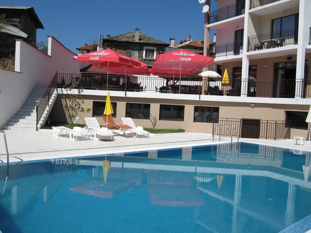 Hotel Deyanira Gorno Dryanovo Exteriör bild